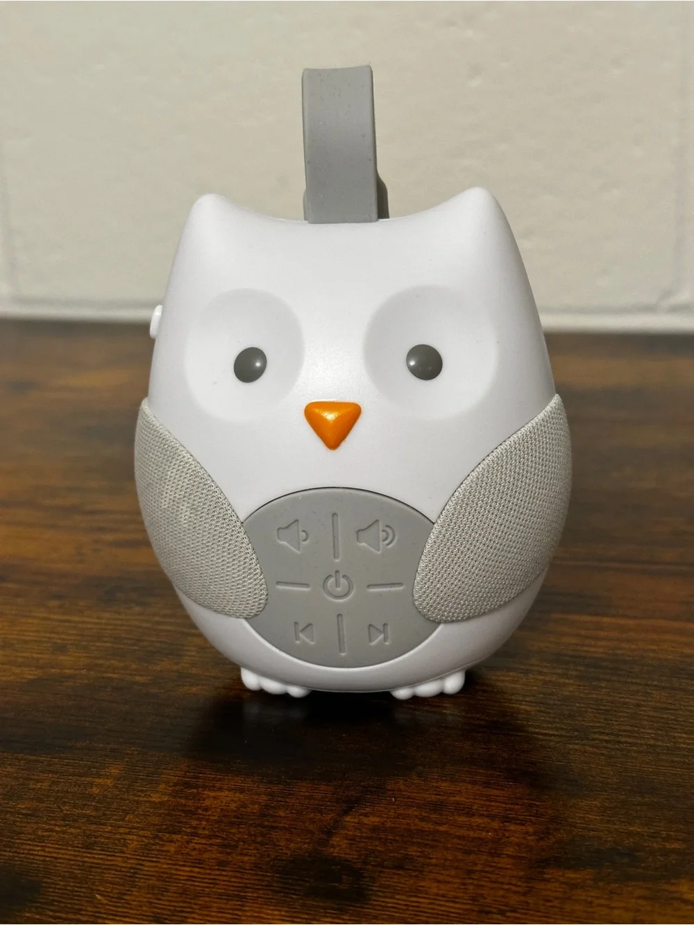 White Owl-Shaped Small baby Audio Soother